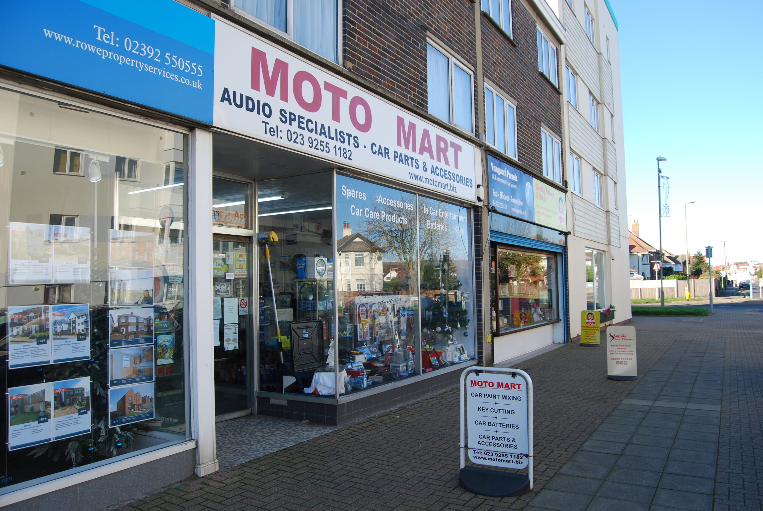 Car accessories store frontage representing automotive accessory sourcing
