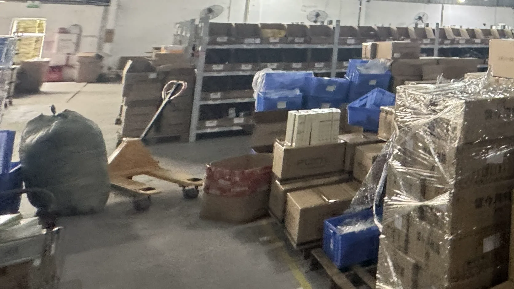 CNCartGo shipping calculator using weight and dimensions for a United States estimate